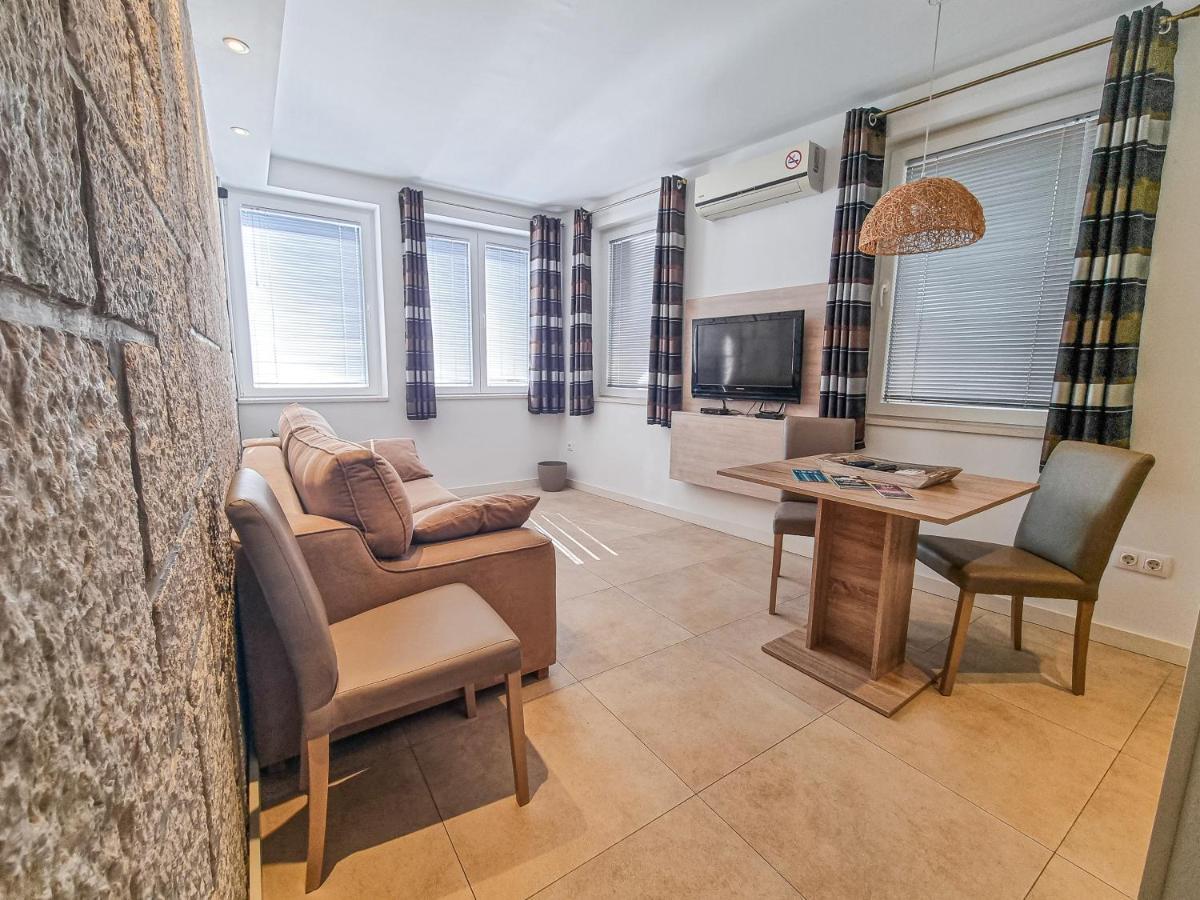 Apartment Ambience